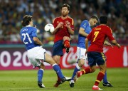 Испания - Италия - Финальный матс на чемпионате Евро 2012, 1 июля 2012 (322xHQ) 9e21fb201620341
