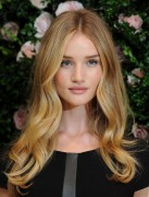 Rosie Huntington Whiteley ロージー・ハンティントン・ホワイトレー
